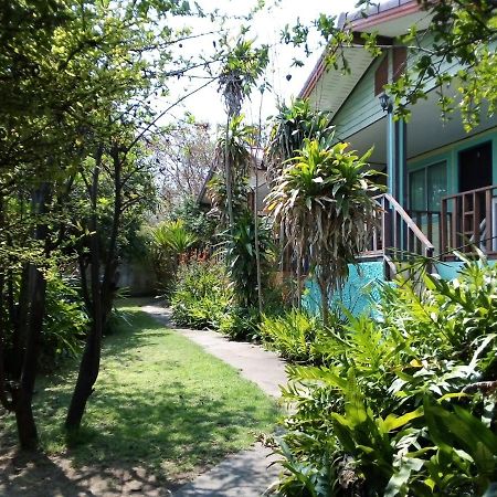 Kanchanaporn Resort Ko Lan Bagian luar foto