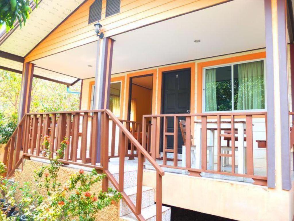 Kanchanaporn Resort Ko Lan Bagian luar foto