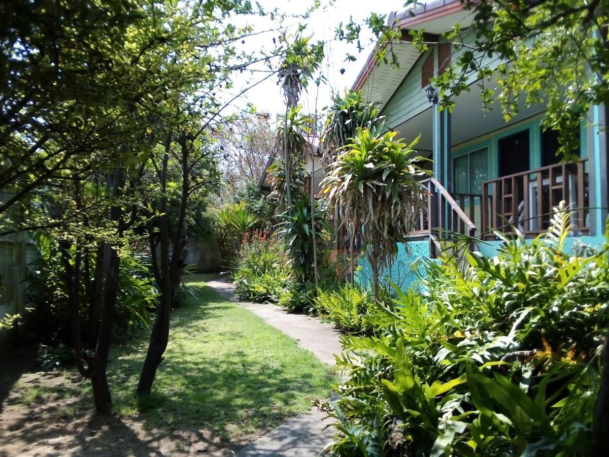 Kanchanaporn Resort Ko Lan Bagian luar foto