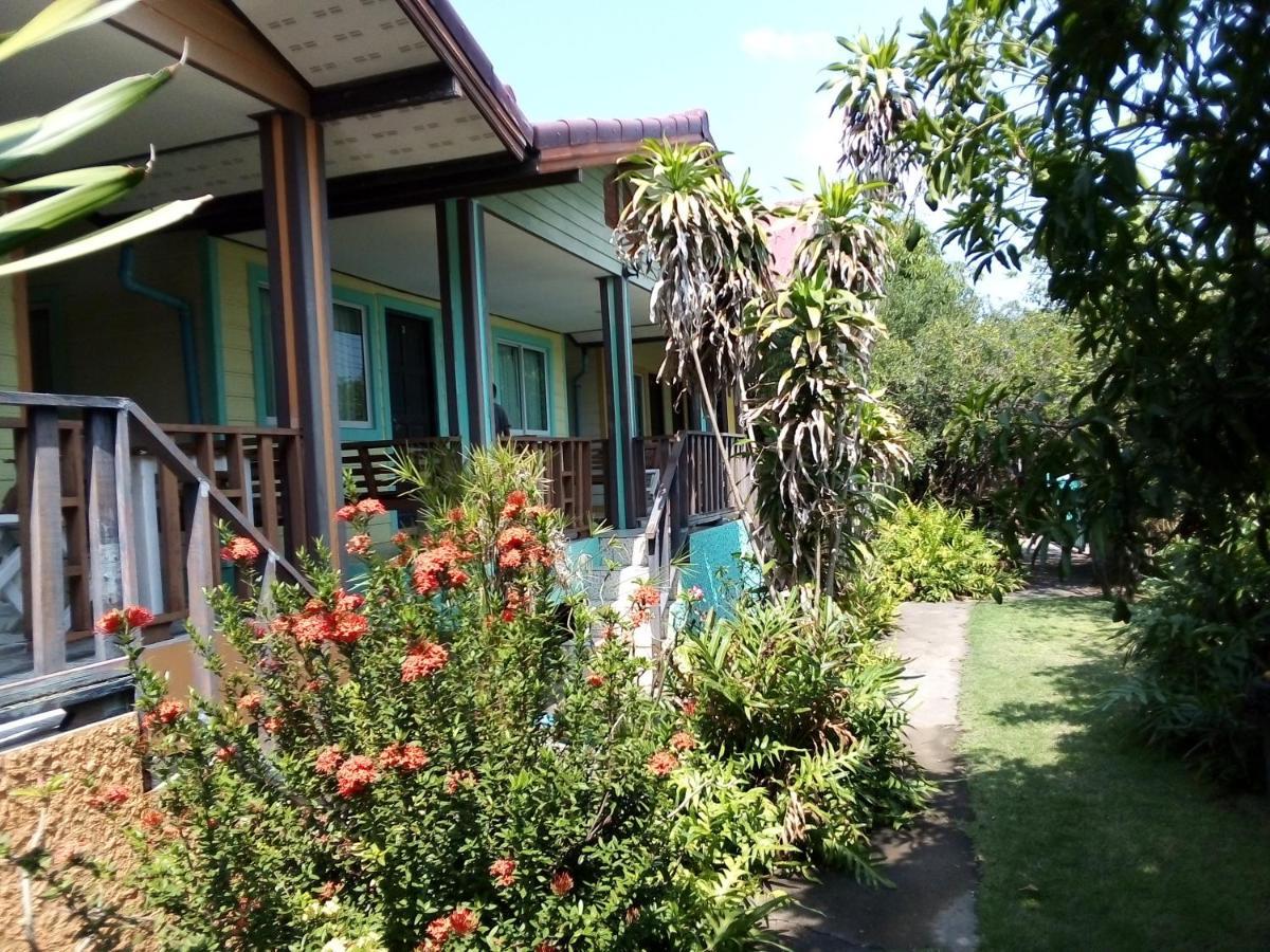 Kanchanaporn Resort Ko Lan Bagian luar foto